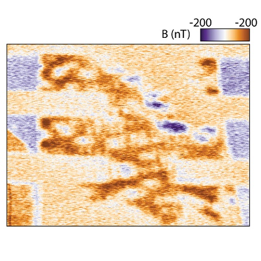 Moiré Chern insulator for magnetic memories ANPx101  ANPz102