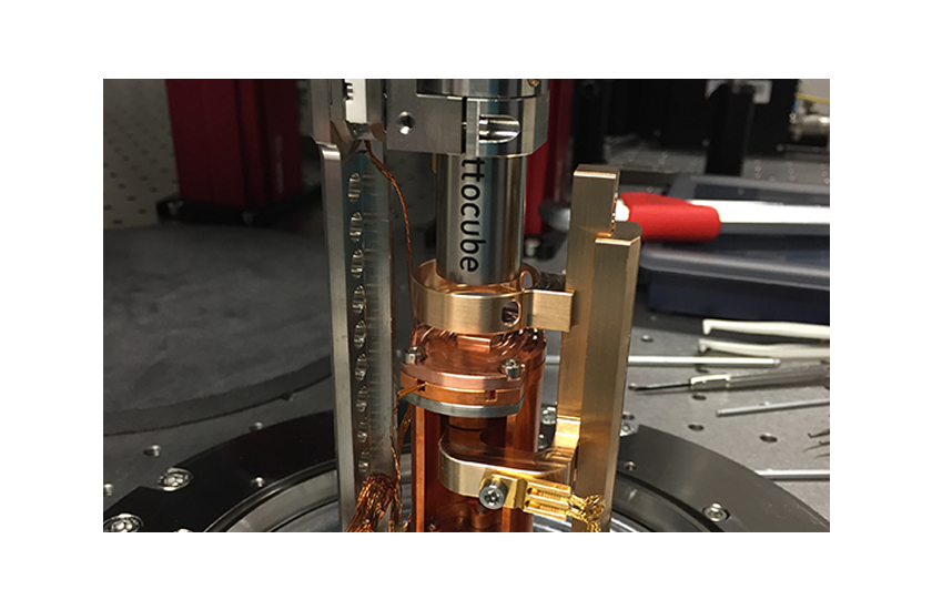 optical cryostat Customized permanent magnet Shroud 1