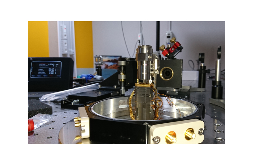 optical cryostat Photonic Probe Station 1