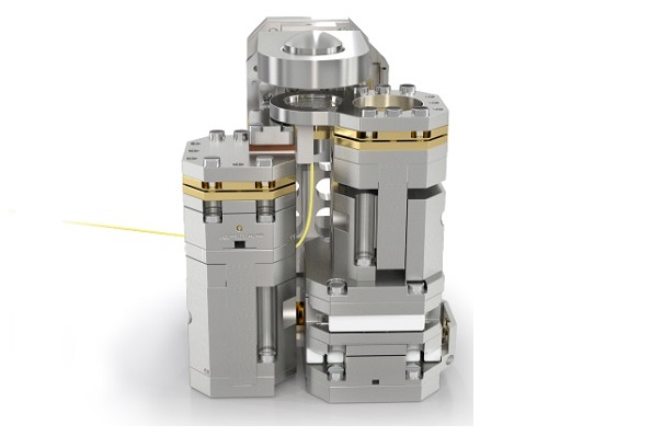 3D tunable cavity in ultra low vibration closed cycle cryostat attoDRY800  ANPx101  ANPz101  ANPx311