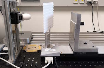High resolution FMCW Radar System interferomentric displacement sensor