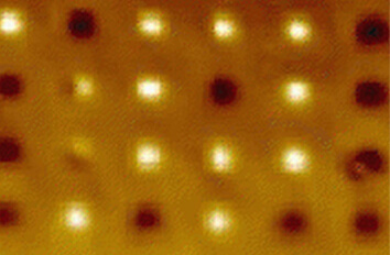 Low temperature magnetization reversal properties of SrRuO3 made with the low temperature atomic force microscope