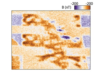 Moiré Chern insulator for magnetic memories ANPx101  ANPz102