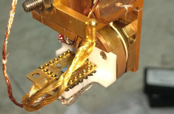 Rotating transport measurement setup at 25mK mK nanopositioner  ANR101 LT RES BeCu